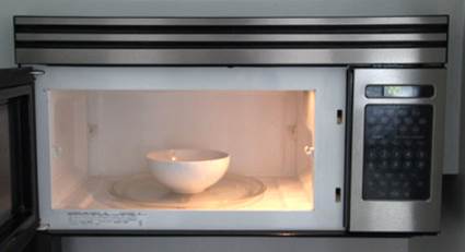 cleaning your microwave oven