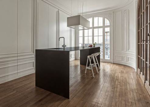 black kitchen island 