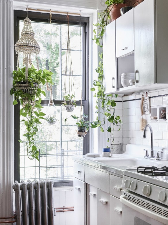 Kitchen Decor Tips: Make Your Kitchen Seem Larger and More Inviting