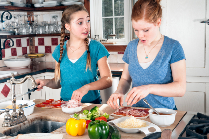 Family Time in the Kitchen: Using Meal Times as a Relationship Builder